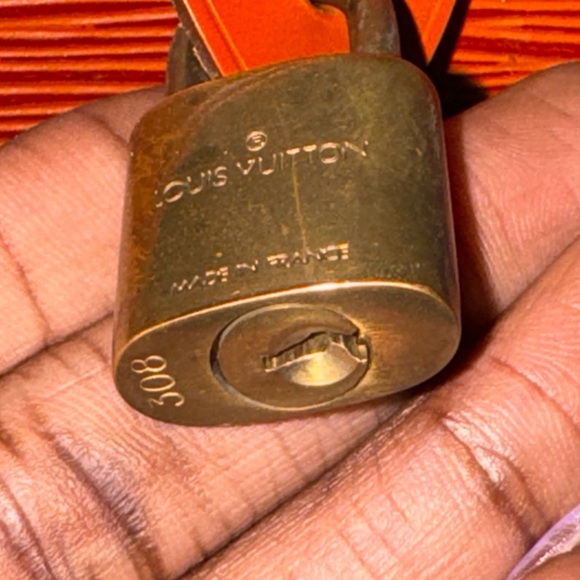 LOUIS VUITTON Epi Speedy 30 Kenyan Fawn - Picture 11 of 14